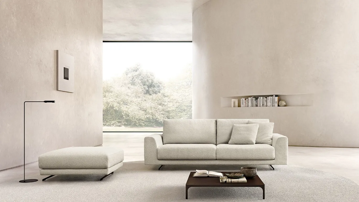 Norman sofa with white pouf